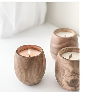 Ensemble de 2 grands porte-bougie en bois d'acacia avec un design traditionnel, parfait pour une décoration élégante de la maison, objet de décoration de table BY MULTI CRAFT - Product Image 3