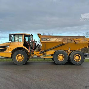 Camión Volquete Amarillo Volvo A40F de la Mejor Calidad con Alta Eficiencia Operativa, Garantía de 4 Años, Capacidad de 31000 kg, Caja de Cambios, Motor y Rodamientos - Product Image 1
