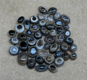 พลอยอาเกตทรงรีธรรมชาติสำหรับการทำเครื่องประดับและการทำสมาธิ ขายส่งพลอยแบบเม็ดเดี่ยว - Product Image 1