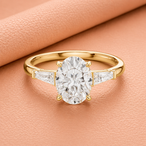 Bague de fiançailles en diamant taille ronde avec baguette conique, classique pour femme, diamants de laboratoire certifiés IGI - Product Image 3
