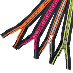 Fermeture éclair en plastique sportive à couleur personnalisée, à extrémité ouverte, avec rayures colorées fantaisie pour pull - Product Image 3