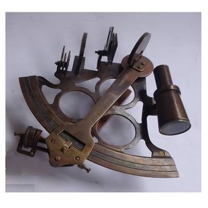 Réplique de Sextant Antique en Laiton – Instrument de Navigation Maritime Vintage pour Collectionneurs, Marins et Décoration Nautique - Product Image 5