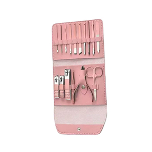 Lot de 18 outils professionnels de manucure et pédicure roses en acier inoxydable, kit de coupe-ongles 4-en-1 personnalisé, portable pour voyage et enfant - Product Image 2