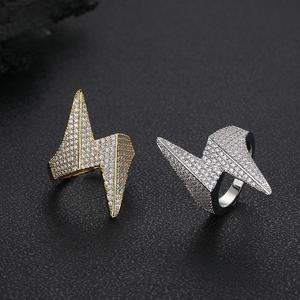 Bague Éclair en Argent 925 avec Diamant de Laboratoire pour Homme, Bijou de Luxe Givré, Tendance et Audacieux, Cadeau Élégant pour Lui - Product Image 3