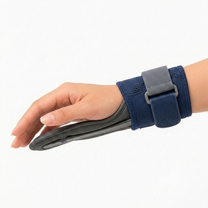 Agarraderas de Gimnasia Avanzadas para Barras Asimétricas con Diseño Ergonómico para un Ajuste Seguro, Uso Cómodo y Rendimiento Atlético Mejorado - Product Image 2