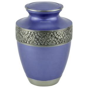 Urne en laiton magnifiquement conçue avec des gravures détaillées et une finition polie pour honorer les êtres chers par Axiom Home Accents - Product Image 5