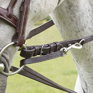 Martingala para caballo hecha a medida, de cuero liso, adecuada para la monta diaria y el entrenamiento. - Product Image 6