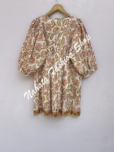 Nouveauté Robe longue en coton imprimé de fleurs dorées et rouges pour femmes, manches 3/4 avec cravates en coton, mini robe d'été pour femmes - Product Image 6