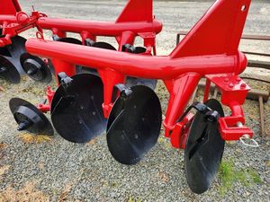 Offre Spéciale : Charrue à disques et charrue à socs pour tracteur – Matériel agricole pour la préparation des terres – Prix réduits - Product Image 2