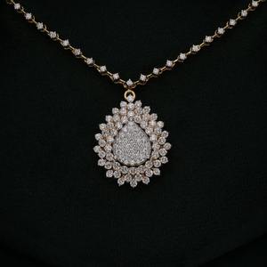 สร้อยคอเพชรแบบเปลี่ยนรูปทรงได้ ทองคำสีเหลือง ดีไซน์อัญมณีธรรมชาติแบบถอดได้ ดีไซน์ร่วมสมัย เครื่องประดับชื่อเสียงสำหรับผู้หญิง IGI - Product Image 2