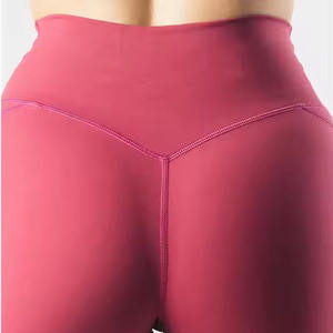 Shorts para mujer, shorts de yoga 2 en 1, diseño sublimado con estampado floral, secado rápido, poliéster, venta al por mayor de fábrica. - Product Image 4