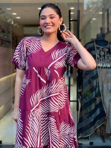 Vestido midi morado con estampado tropical y cuello en V para mujer, vestido informal de verano de corte holgado con manga casquillo - Product Image 5