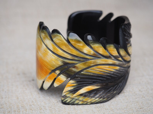 Pulsera de cuerno de búfalo con diseño de hoja de Natural Crafts, por decor world expo - Product Image 2
