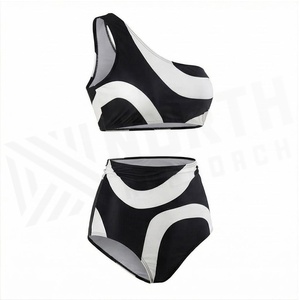 Conjunto de bikini con estampado geométrico de un solo hombro, parte inferior de cintura alta y falda cruzada para mujer - Product Image 3