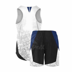 Vente directe d'usine, uniforme 7V7 pour hommes adultes, écologique, fabriqué en tissu polyester respirant, logos et numéros personnalisés pour les équipes - Product Image 3