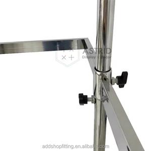 Carrito de Exhibición de Ropa Moderno de Acero Inoxidable Cromado con Ruedas, para Sombreros, Bufandas, Pantalones y Ropa, para Tiendas de Ropa - Product Image 2