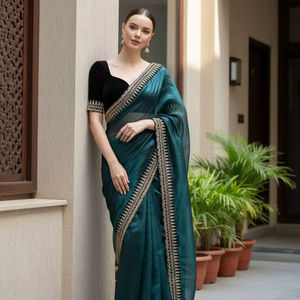 . Sari de luxe en tulle brodé avec des paillettes, des détails en Jari Dori et une bordure en dentelle de velours de qualité supérieure - Product Image 1