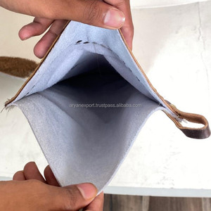 Ornement à suspendre en cuir de vachette personnalisé pour décoration de cheminée Cadeaux de Noël Bas pour décoration de fête de famille - Product Image 5