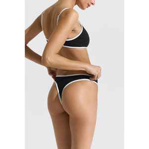 Ensemble de bikini noir pour femme avec bordure contrastante blanche, maillot de bain deux pièces à décolleté plongeant, bas de maillot en tricot de spandex et polyester - Product Image 5