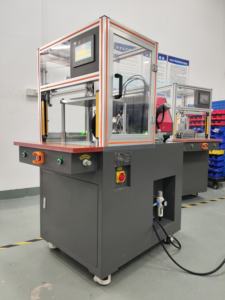 Equipo de Moldeo a Baja Presión de Una Sola Estación para Sobre-moldeo y Encapsulado de Componentes Electrónicos de Alta Frecuencia - Product Image 6