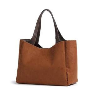Sac à bandoulière élégant en cuir synthétique pour femme, grand sac fourre-tout pour le bureau, les sorties décontractées, les courses et le quotidien - Product Image 6