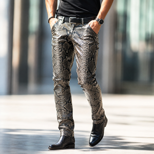 Pantalon en cuir pour homme fait main, motif serpent rouge |   Jeans à imprimé python |   Pantalons à motifs exotiques |   Pantalon de mode pour homme - Product Image 6