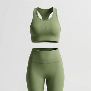 Ensemble de yoga 2 pièces pour femme, soutien-gorge de sport court vert sauge à col rond et dos nageur, et leggings taille haute, gaufré uni - Product Image 1
