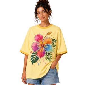 เสื้อยืดโอเวอร์ไซส์สีเหลืองพาสเทลสำหรับผู้หญิง พิมพ์ลายดอกชบาสีสันสดใส เสื้อยืดลำลองผ้าฝ้ายสำหรับฤดูร้อน รับผลิตตามสั่ง (OEM) ขายส่ง - Product Image 1