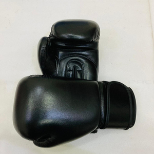 Gants de boxe MMA en cuir de qualité supérieure avec fermeture auto-agrippante |   Gants légers unisexes haute performance imperméables et respirants - Product Image 2