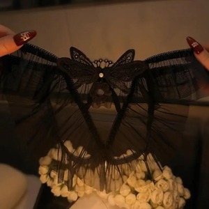 Strings noirs en dentelle de coton taille basse avec broderie papillon, tricotés sans couture, lingerie romantique pour femme - Product Image 5