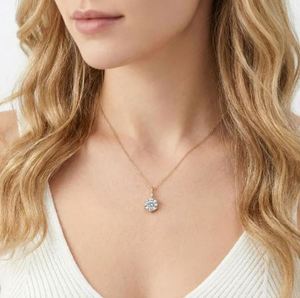 Collar Solitario Minimalista de Plata Esterlina con Baño de Oro de 14K y Moissanita Tallada, Certificado, Regalo para Mujer - Product Image 3