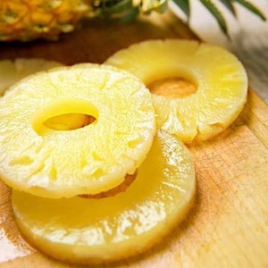 Fresh and Juicy Canned Pineapple Ananas Slice Chunks Tidbits Pieces in Sweet Syrup Ready to Eat Uniform Thickness Vietnam - Product Image 5