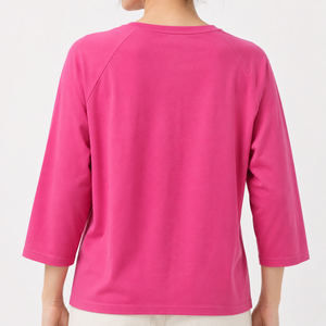 T-shirt en tricot uni tendance pour femmes, manches trois quarts, col rond, coton, décontracté, à porter tous les jours, design personnalisé OEM/ODM - Product Image 3