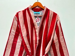 Kimono de terciopelo rojo de lujo hecho a mano, chaqueta larga con estampado floral, 100% algodón, cierre con cordón, para fiestas. - Product Image 4