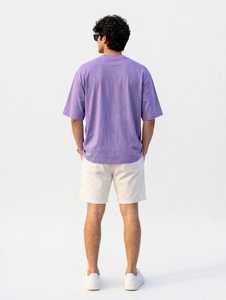 เสื้อยืดคอกลมพิมพ์ลายโลโก้ด้านหน้าสีเขียวสำหรับผู้ชายจาก ONETEN Apparels เนื้อผ้าถักนุ่มระบายอากาศได้ดี ผลิตจากผ้าฝ้าย 100% เหมาะสำหรับใส่ในช่วงฤดูใบไม้ร่วง - Product Image 2