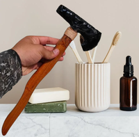 Produits phares faits main : Hache de combat et épée en obsidienne sculptées à la main, et baguette de guérison en pierre pour artisanat en cristal et cadeaux