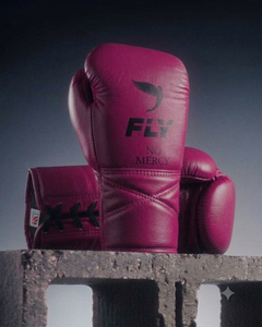 ถุงมือชกมวย Fly Superlace สีเหลือง รุ่น Sanda แบบ Hook Loop สำหรับฝึกซ้อมมืออาชีพ หนังแท้ กันลื่น ปิดนิ้วเต็มรูปแบบ ระบายความชื้นได้ดี ขนาด 8oz-16oz - Product Image 5