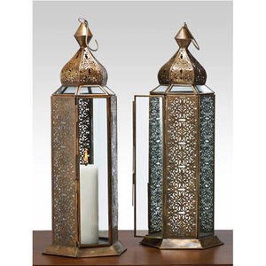 Lanterne en fer durable pour une ambiance décorative et une présentation élégante de bougies, conçue pour un usage domestique quotidien et festif. - Product Image 5