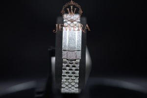 Montre de luxe en acier inoxydable et moissanite, directement de l'usine, idéale pour les cadeaux de fiançailles, les cadeaux d'entreprise et les passionnés de mode - Product Image 3