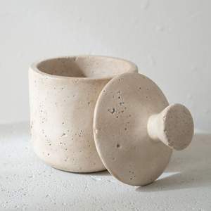 Boîte de rangement décorative élégante en marbre avec couvercle, pot en travertin beige pour le rangement à la maison ou au bureau, conteneur en pierre élégant pour la cuisine - Product Image 5