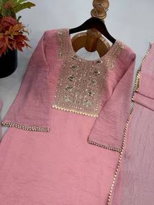Ensemble Kurti et pantalon en soie brodée rose, séchage rapide, avec dupatta, tenue ethnique Salwar Kameez pour femme, idéal pour les mariages et les fêtes - Product Image 5