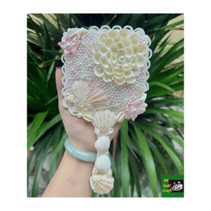 Espejo de tocador inspirado en el océano, espejo de conchas marinas estilo sirena, espejo compacto de conchas marinas, regalo hecho a mano, espejo cosmético de bolsillo - Product Image 1