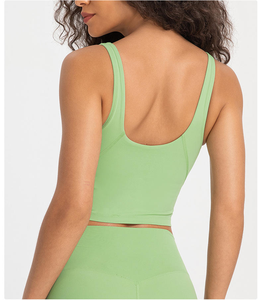 Vente en gros de vêtements personnalisés pour femmes : Débardeur court côtelé blanc sexy en Spandex pour femmes, style sportif - Product Image 4