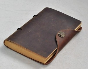 Cuaderno de Cuero Hecho a Mano con Encuadernación en Espiral, Diario Personalizado, Libro de Bocetos - Product Image 1