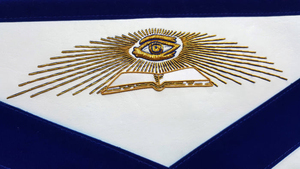 Delantal Masónico de la Logia Azul - Delantal Masónico de la Logia Azul con bordado a mano y detalles de artesanía elegantes - Product Image 3