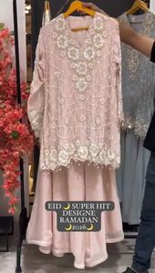 Ensemble Sharara en Georgette Pure, Magnifique et Élégant, Style Indien et Pakistanais, pour Femme, Idéal pour l'Hiver, les Fêtes, les Mariages et les Tenues Décontractées - Product Image 3