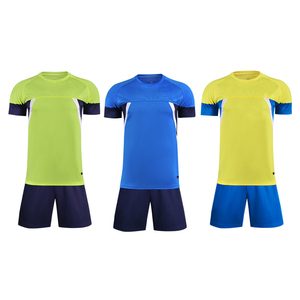 Conjunto de Camiseta de Fútbol Personalizada para Hombre, Blanca, Azul y Amarilla, con Estampado Sublimado, Manga Corta, Cuello Redondo, Transpirable, de Poliéster, para Equipo, con OEM - Product Image 6