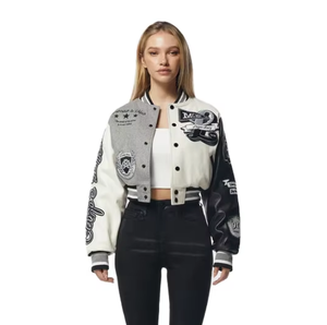 Chaqueta Varsity Ecológica y Transpirable para Mujer, Cierre de un Solo Botón, Largo Corto, Forro de Piel de Oveja, Diseño Personalizado de Invierno, OEM - Product Image 2