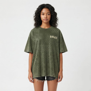 เสื้อยืดโอเวอร์ไซส์ผ้าฝ้ายน้ำหนักเบา สไตล์สตรีทแวร์ ปักโลโก้ ปักลายตามสั่ง ล้างสีแบบแอซิดวอช วินเทจ สำหรับผู้หญิง - Product Image 4