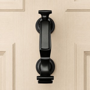 SHUBHAM Poignée de frappeur de porte en laiton noir style victorien, quincaillerie décorative pour entrée - Product Image 1